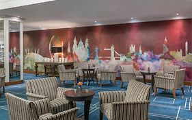 Renaissance London Heathrow Hotel  4*